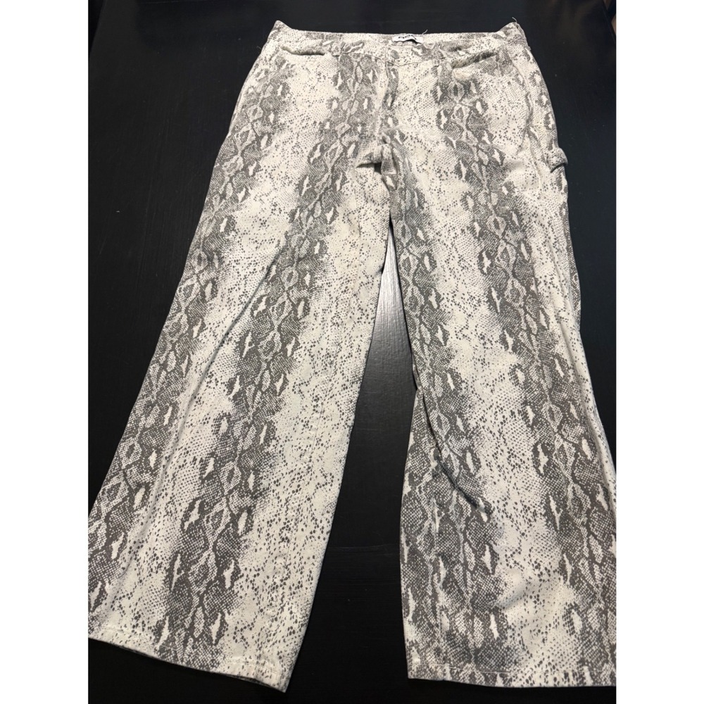 RSQ Womens Snakeskin Print Carpenter Pants Grey White Wide Leg Size 31